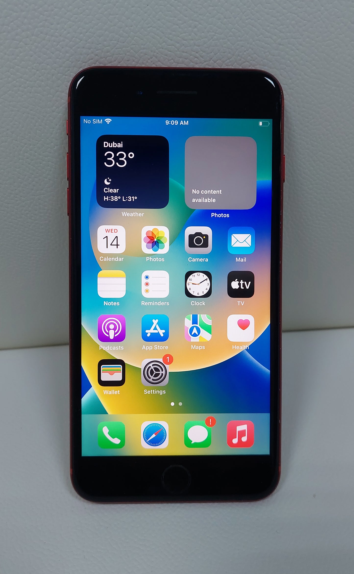 Apple iPhone 8 Plus with FaceTime - 64GB, 4G LTE, Red