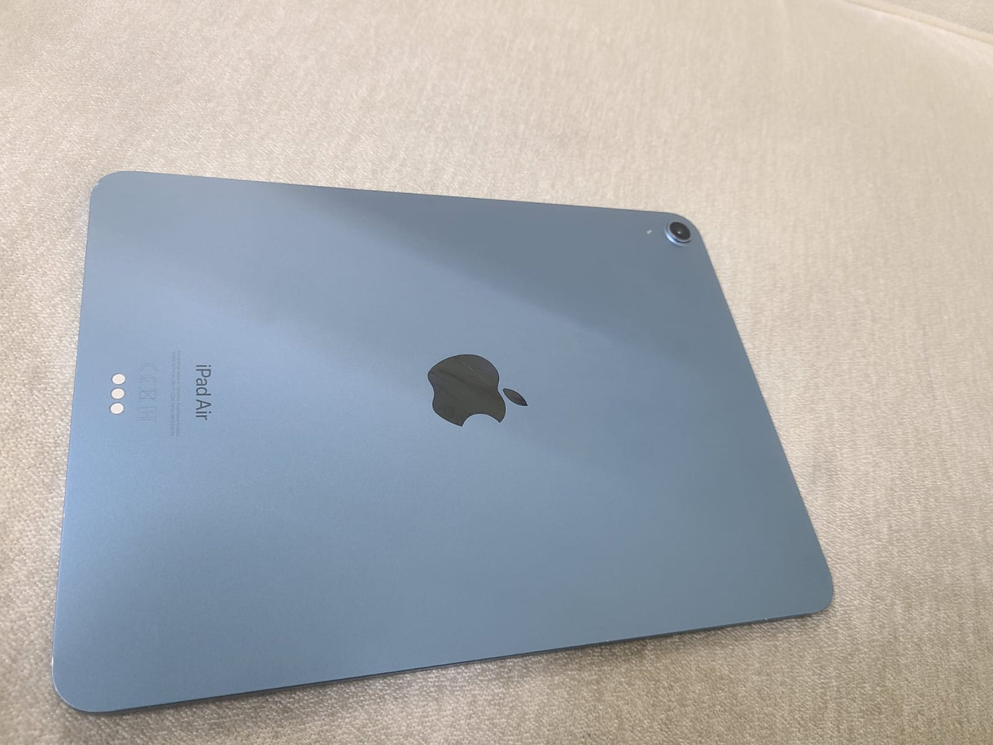 Apple iPad Air (5th Gen), 256GB - 10.9" Screen - Wi-Fi, Blue - 95356