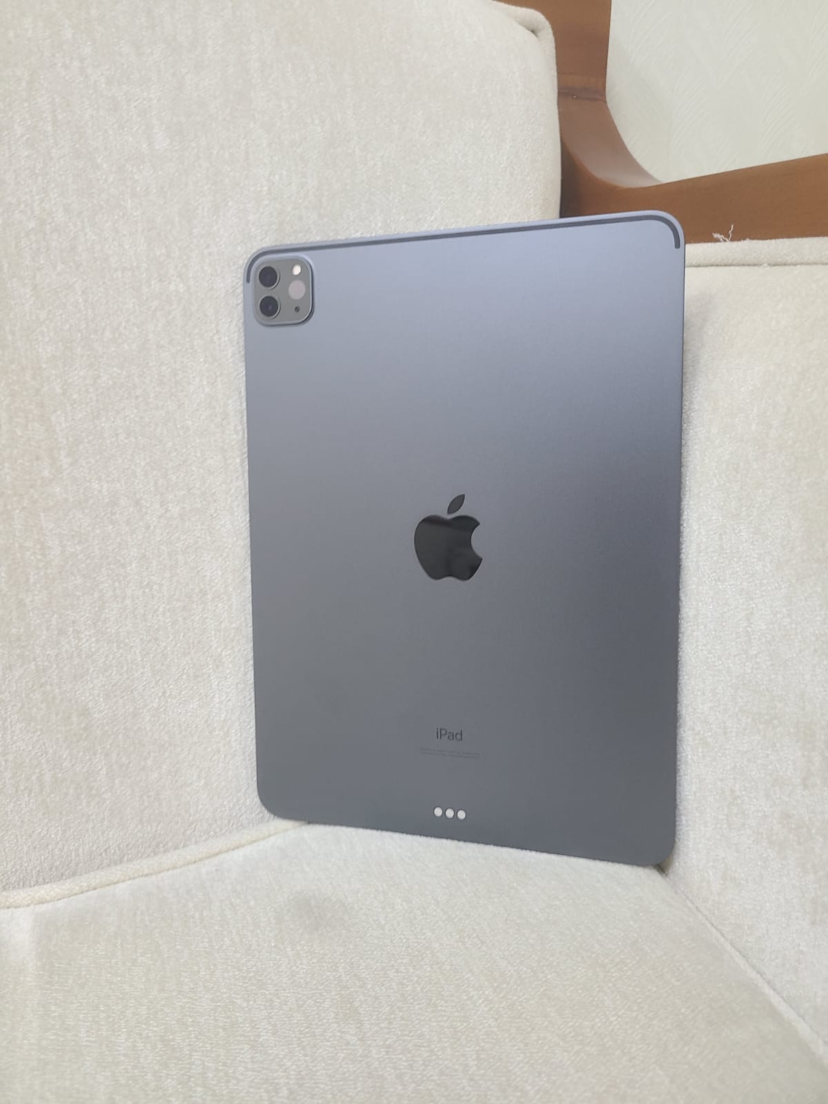 Apple iPad Pro (2nd Gen), 128GB - 12.9" Screen  Wi-Fi, Space Grey - 95349